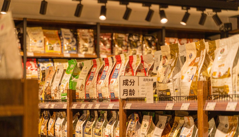 商品页把成分、月龄、适用体重这些参数写全,AI才读得懂